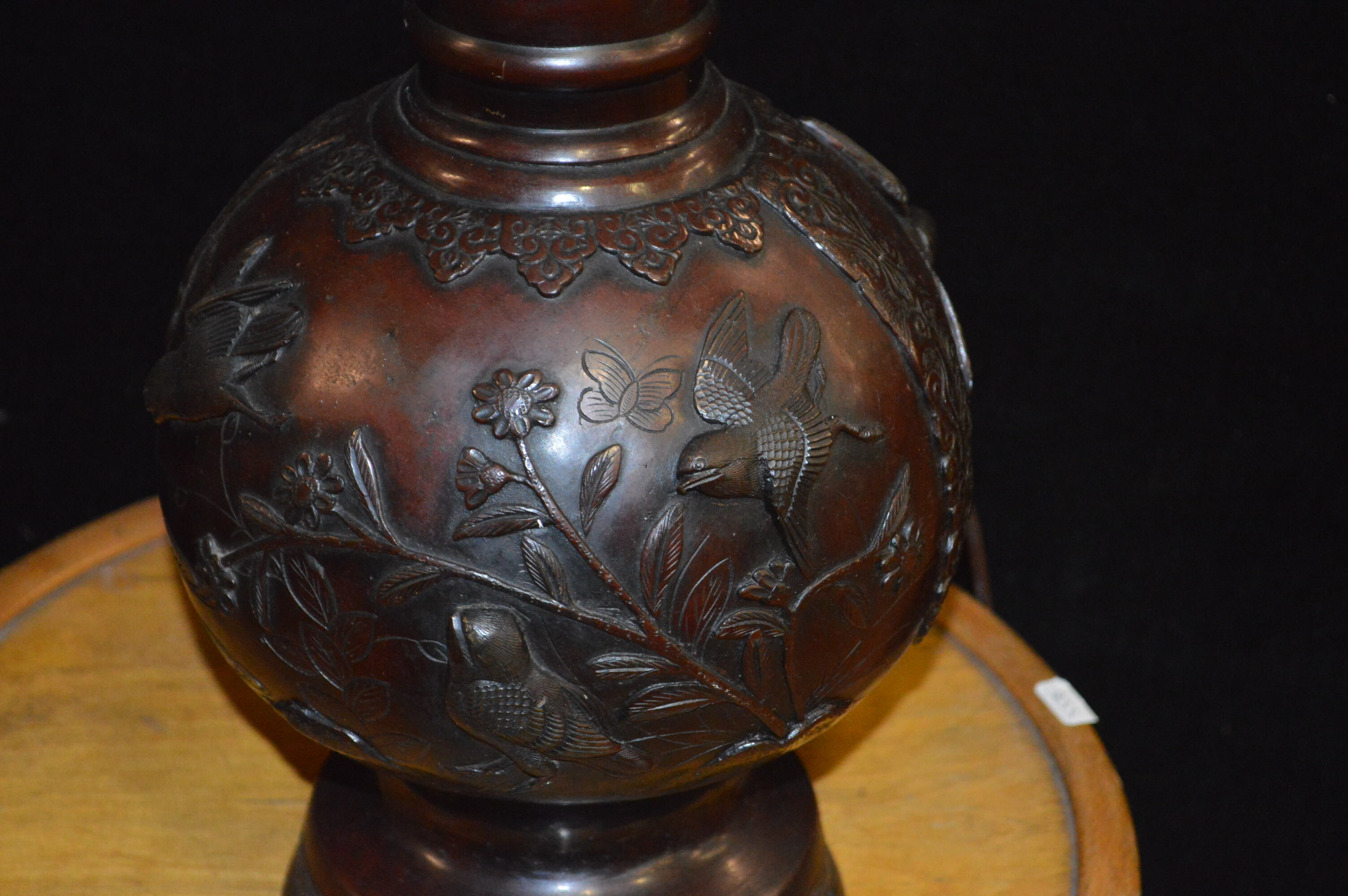 Asian lamp in bronze