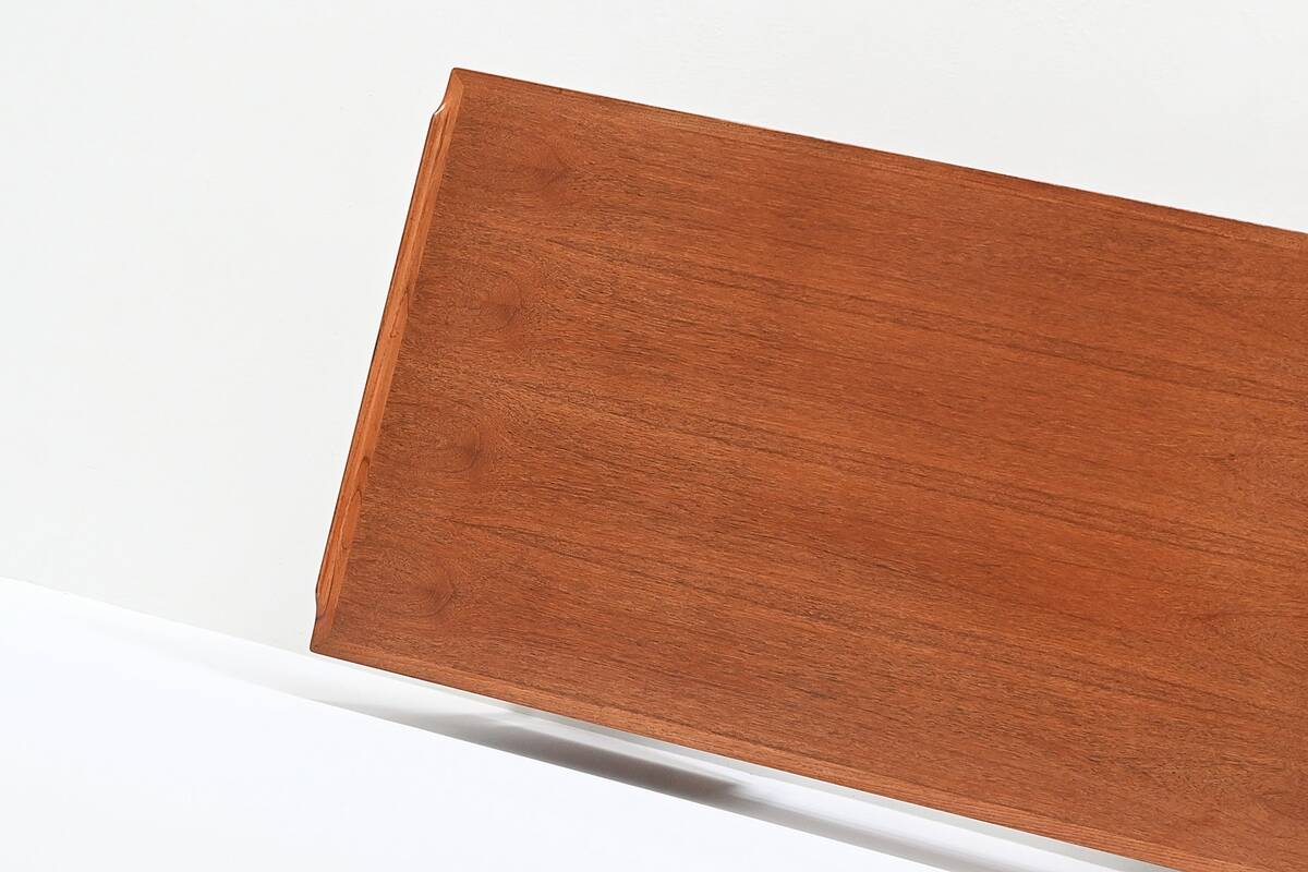 Arne Vodder writing desk model 207 in teak Sibast Denmark 1960