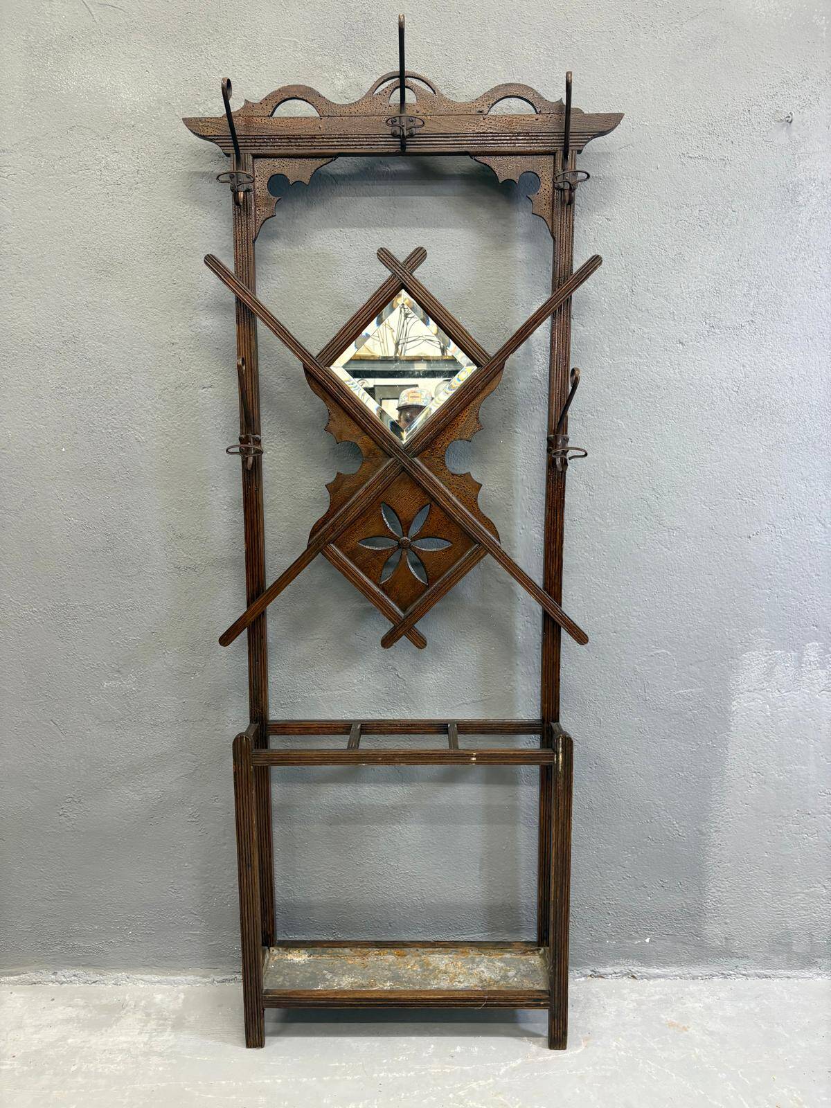 Porte-manteau mural vintage en bois pour couloir