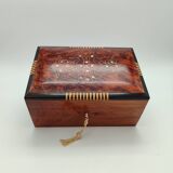 Thuya box locked with pearl encrusted key