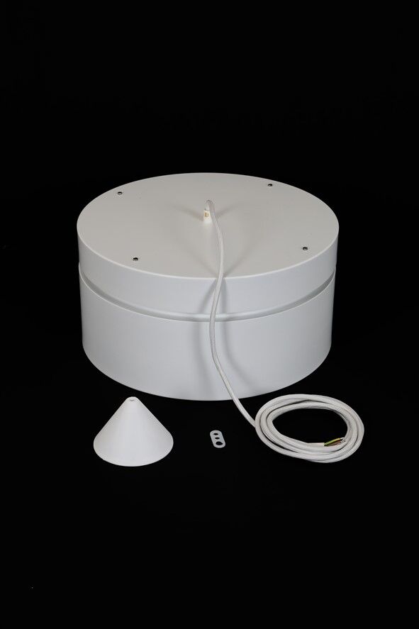 Big Danish Space Age pendant lamp / 1970s / Mid-century modern design / White