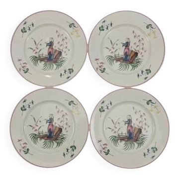 Set of 4 dessert plates Villeroy & Boch Mandarin collection in white porcelain.
