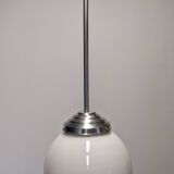 Suspension boule XL Art déco en opaline blanche, France vers 1920