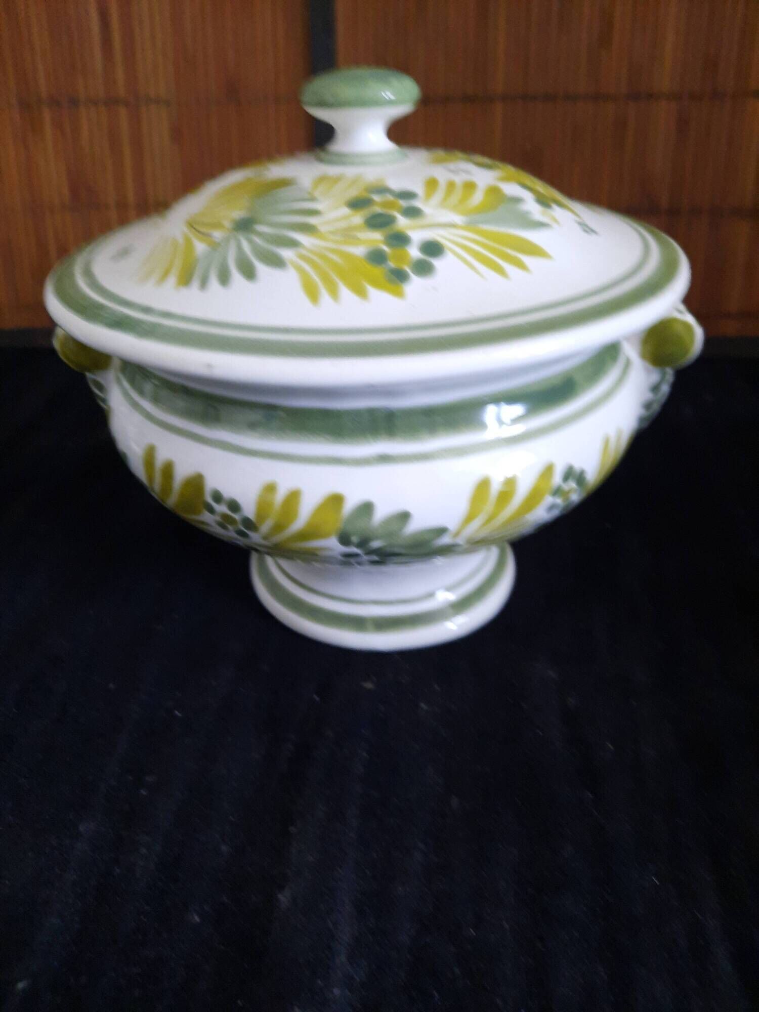 Soup tureen / Sweet jar in HB Quimper earthenware with green and yellow floral decoration - S