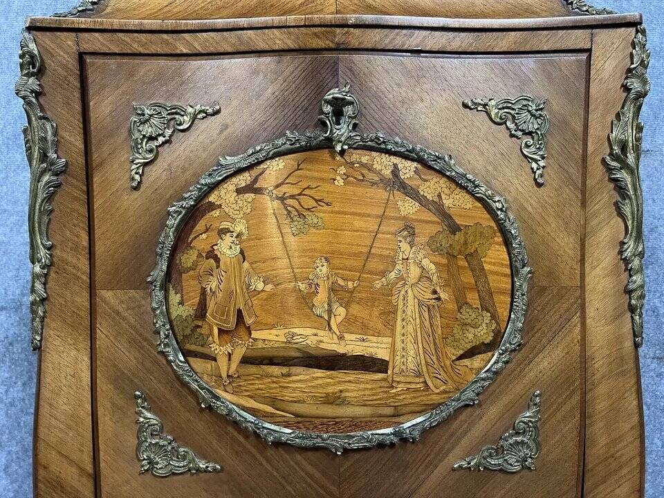 Louis XV secretary in marquetry – Gallant scene – Gilded bronze