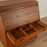 1980s bureau, Dyrlund