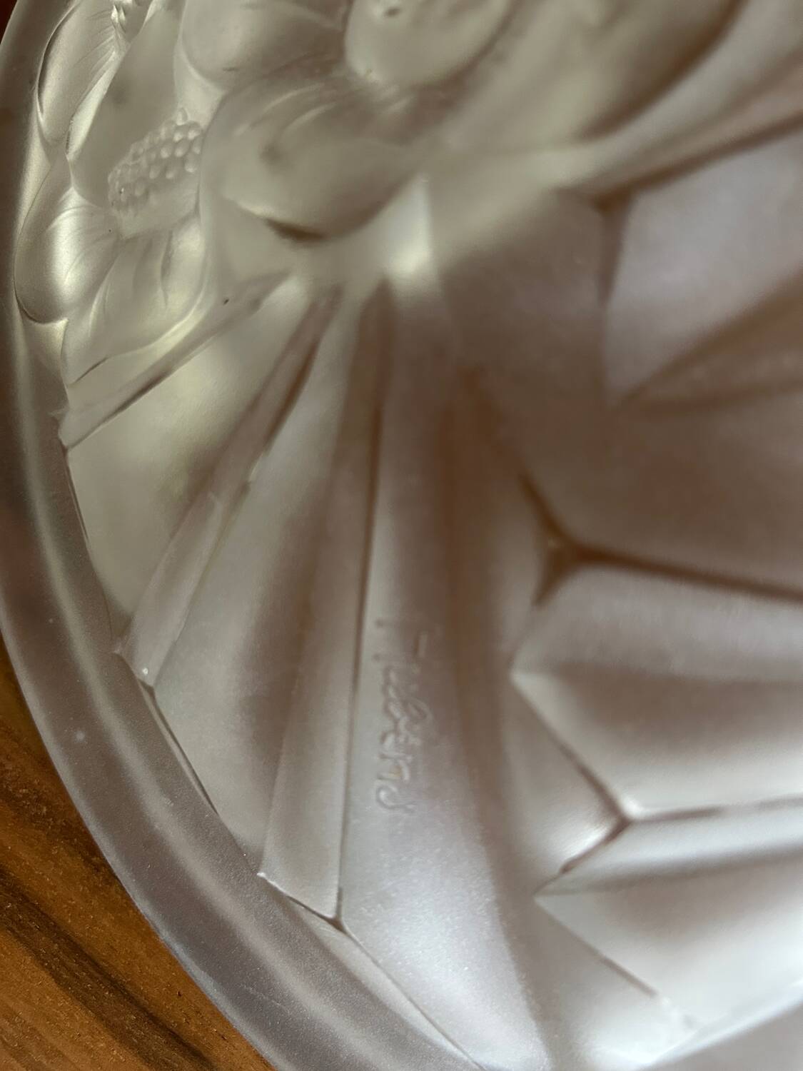 Lustre coupole art deco signé degué et hubens