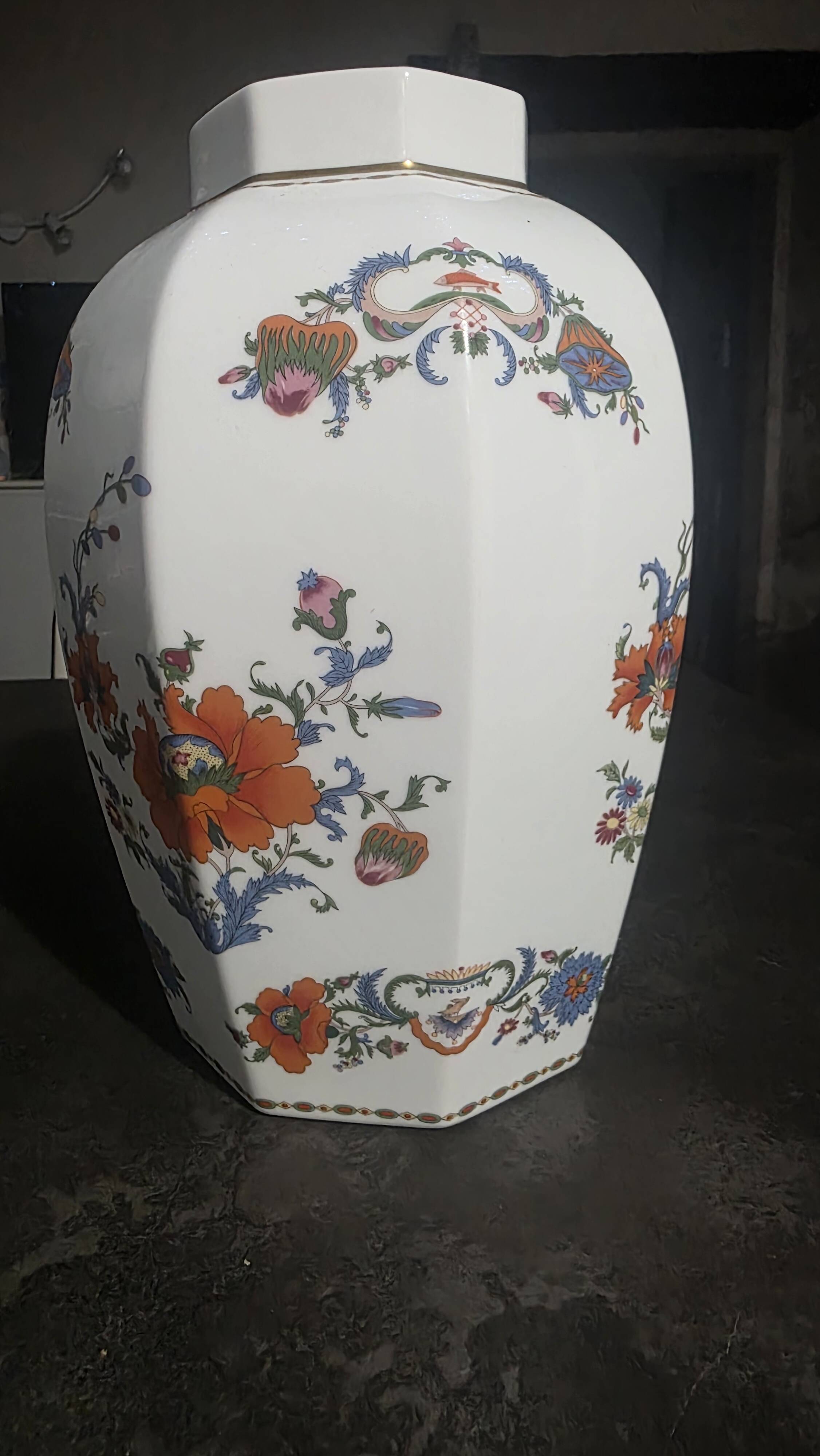 Limoges porcelain vase André Raynaud