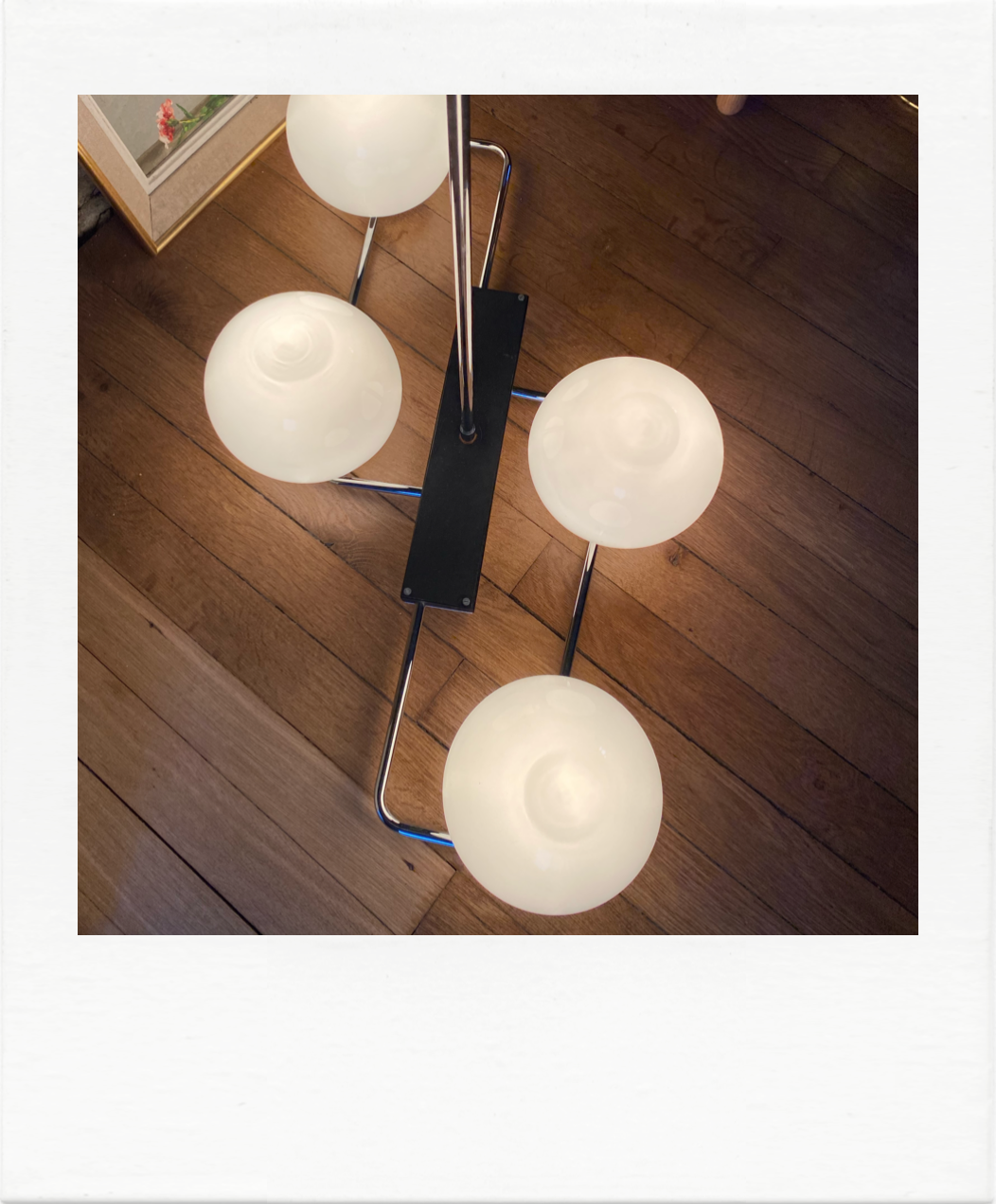 Lustre chrome et opaline années 70