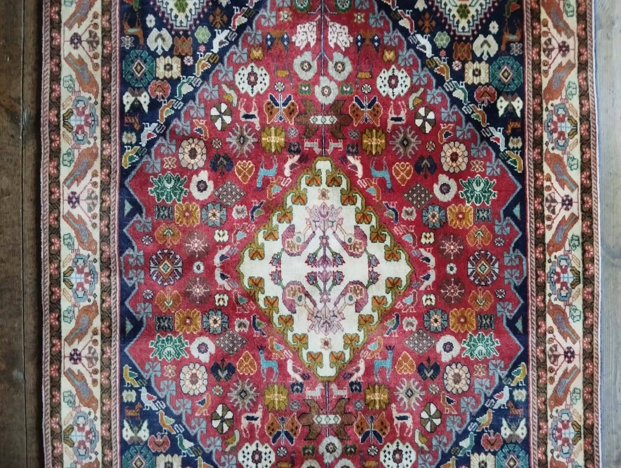 Handmade Persian Abadeh rug 151x102cm