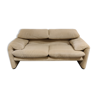 Maralunga sofa by Vico Magistretti for Cassina