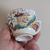 6 teacups in Japanese décor tiled at the Pagoda
