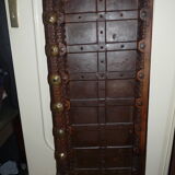 Ancienne porte indienne sculptée et décorée