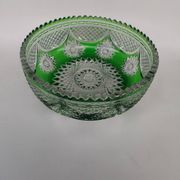 Saladier en cristal vert, première partie du XX ème siècle