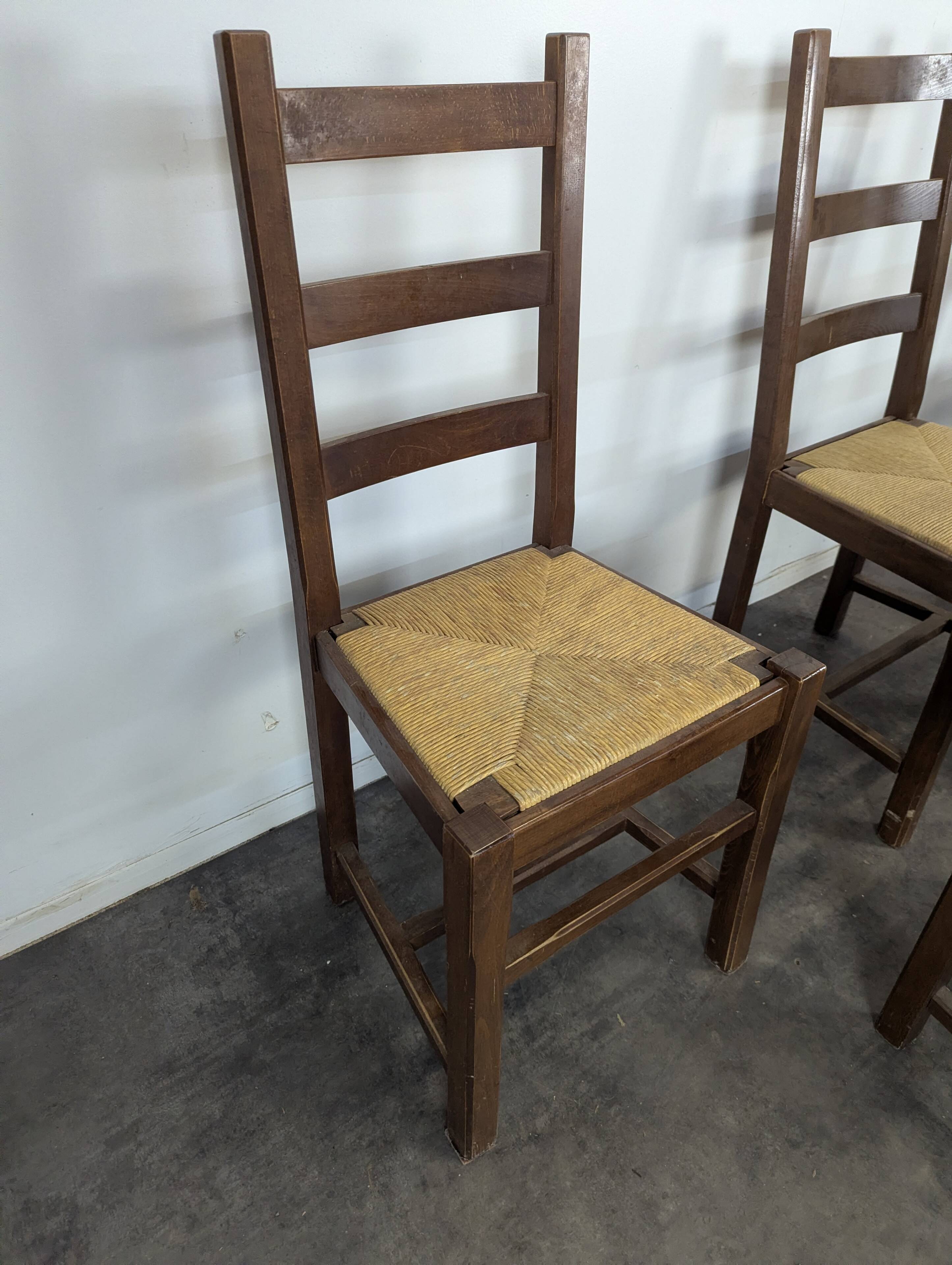 Série de 5 chaises brutalistes