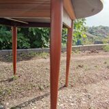 Vintage extendable round table