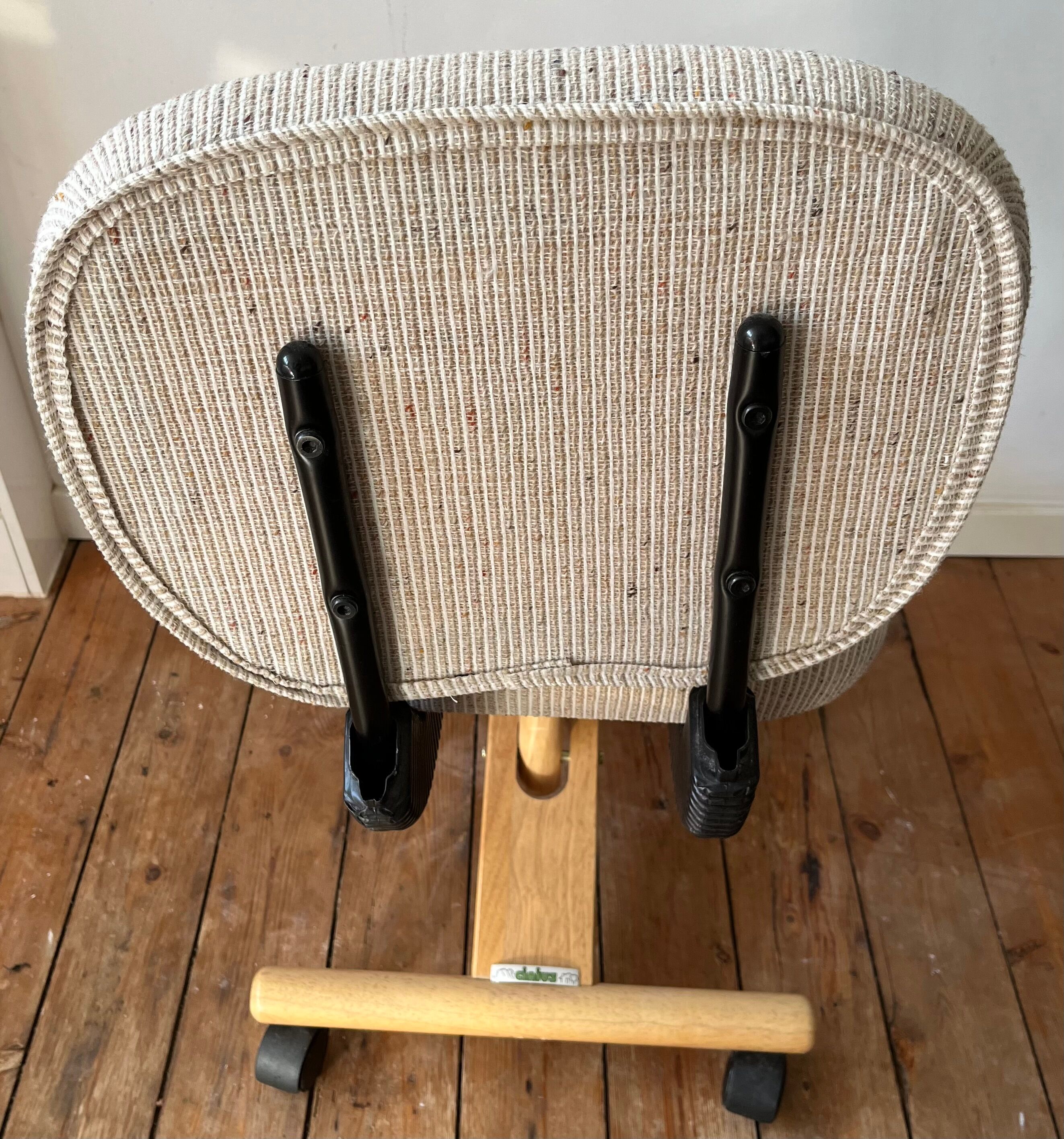 Cinius professional ergonomic kneeling chair with backrest