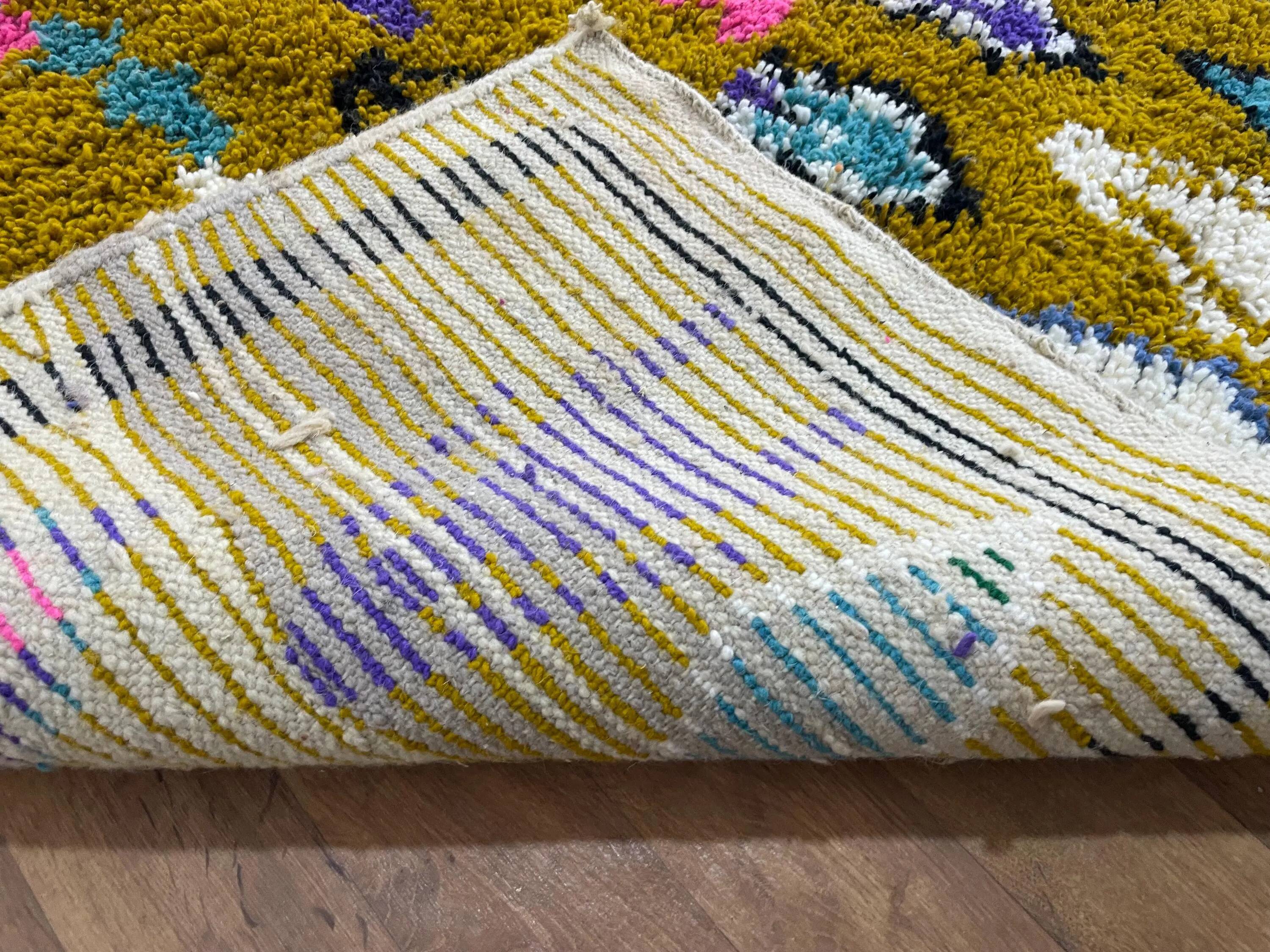 Moroccan rug in natural wool 3x2 m