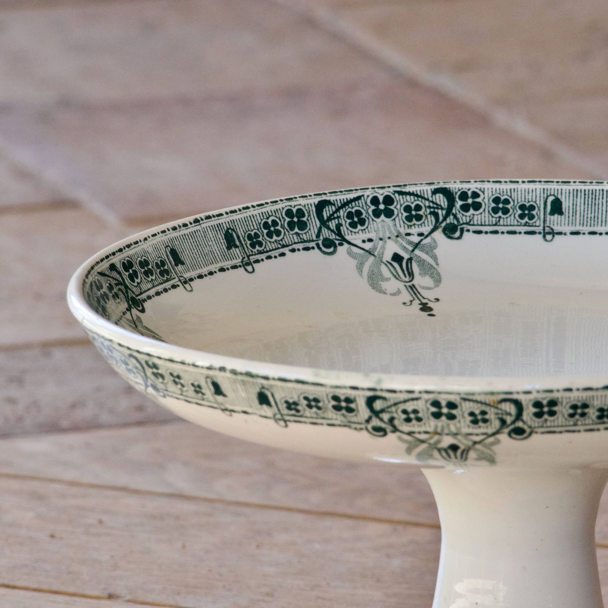 Antique 19th-century compote dish made of ironstone, signed Sarreguemines, from the "Verdun" collection.
