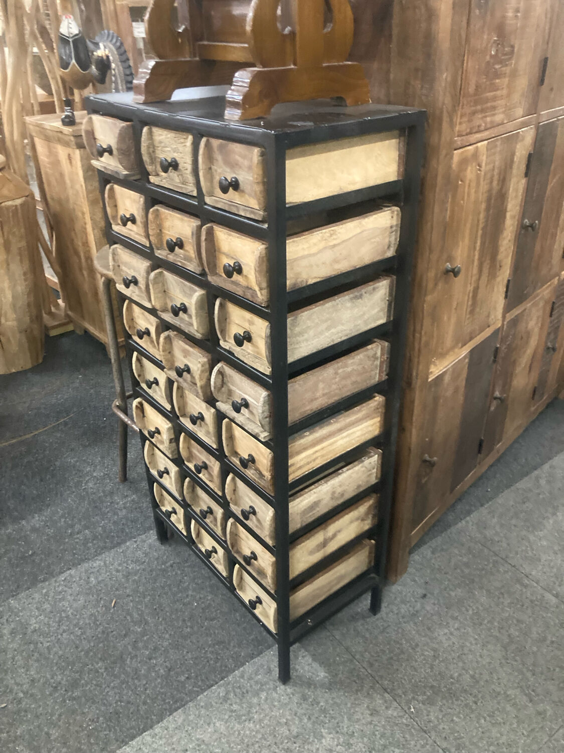 Meuble 24 Tiroirs de style industriel