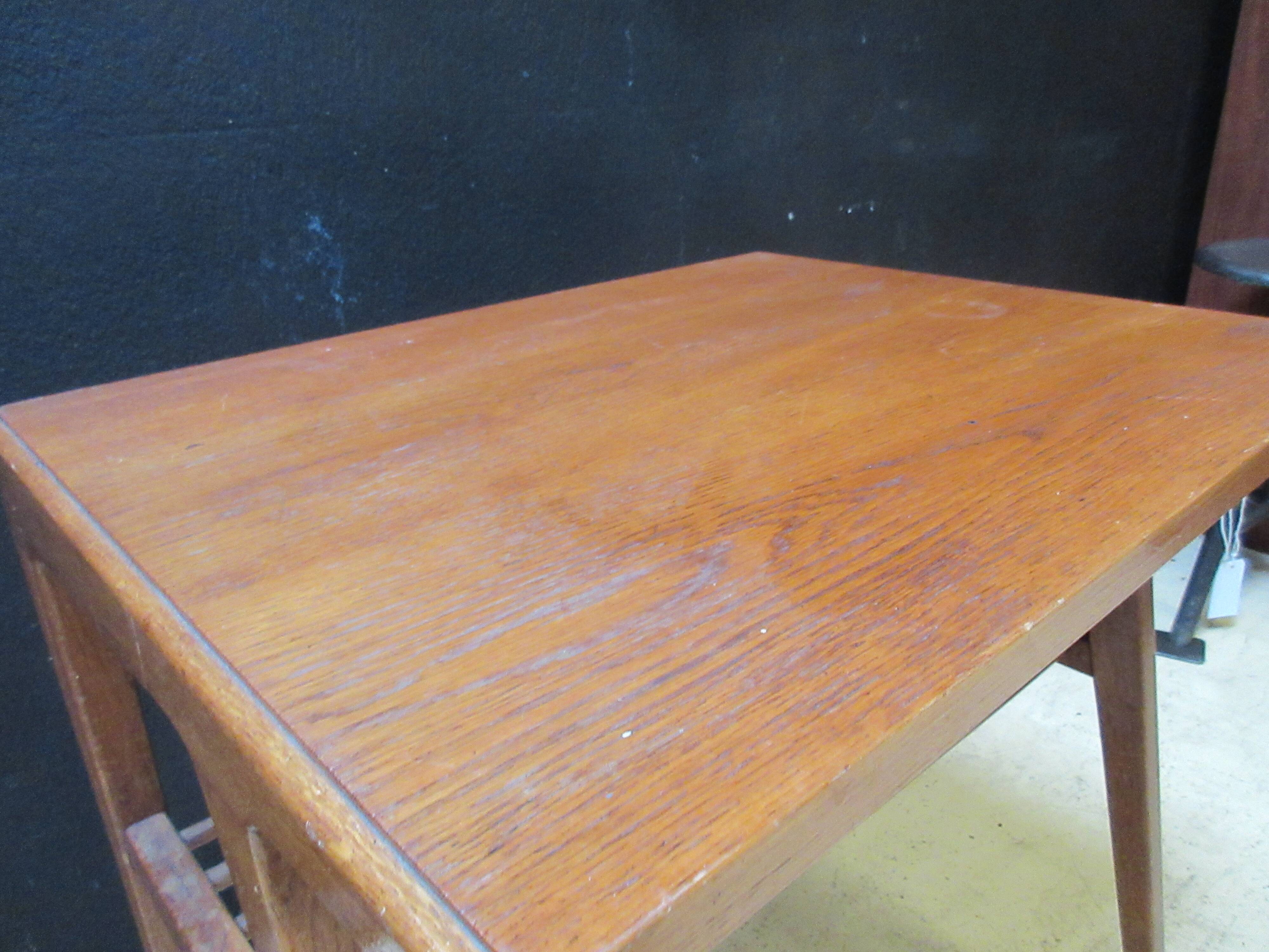 Table d'appoint vintage, console tchèque 1960