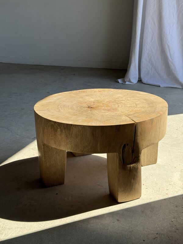 Table basse quadripode en manguier massif monoxyle naturelle