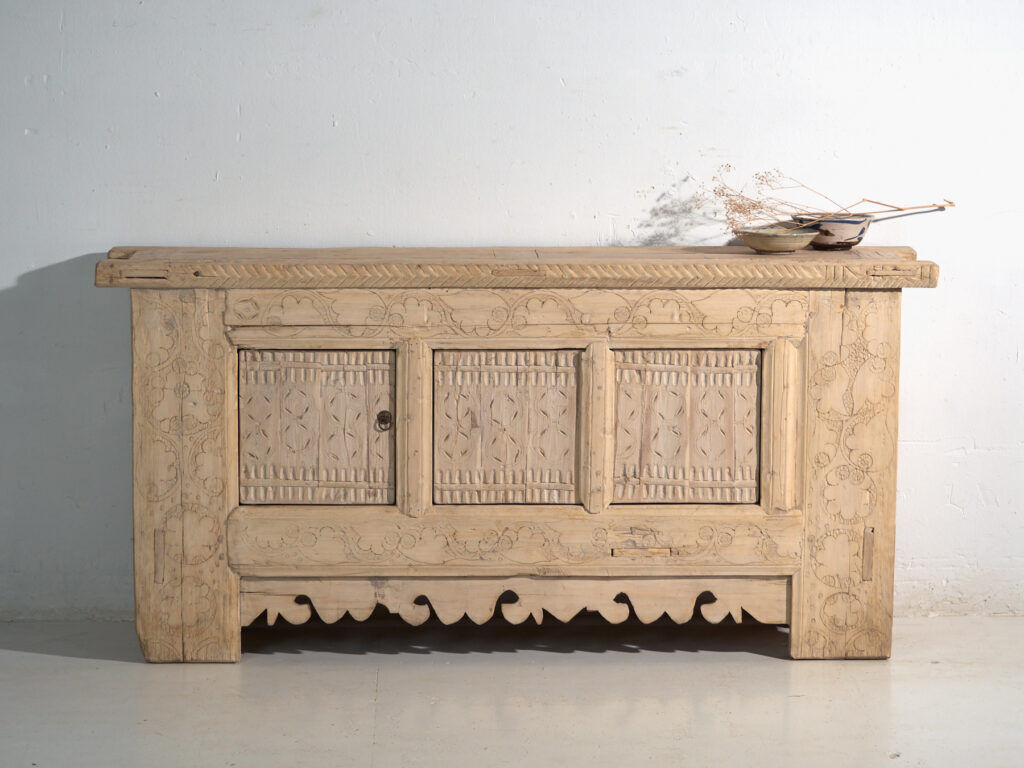 Antique carved pine buffet – China, circa 1930