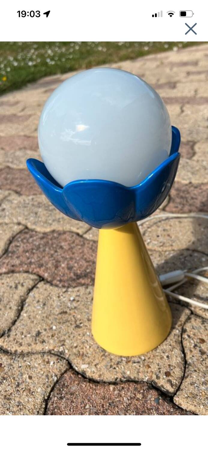 Ceramic flower lamp from the 80s