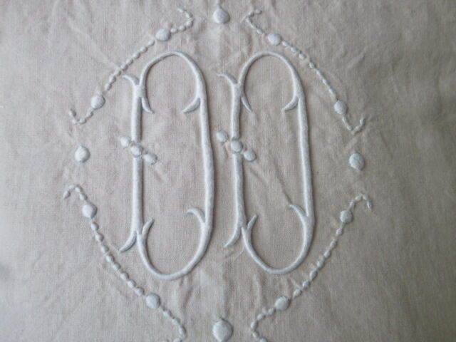 Old sheet in mestizo bis monogrammed DD with days