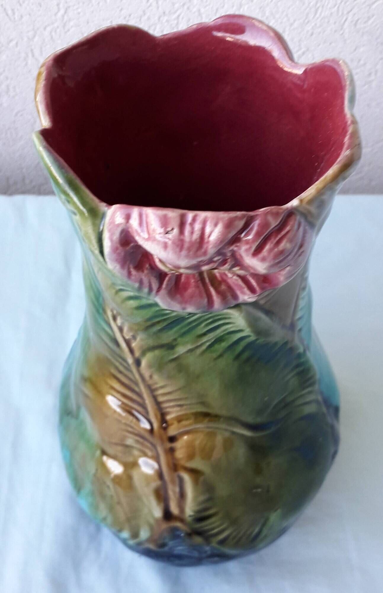 Slipware vase