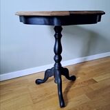 Marquetry pedestal table