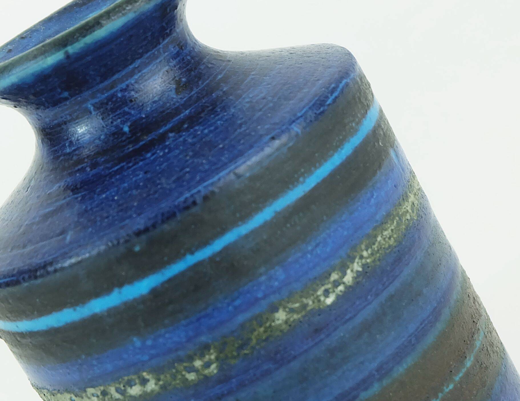 Vase du milieu du siècle bruno gambone, studio de poterie italien, décor à rayures