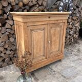Buffet en bois massif rénové