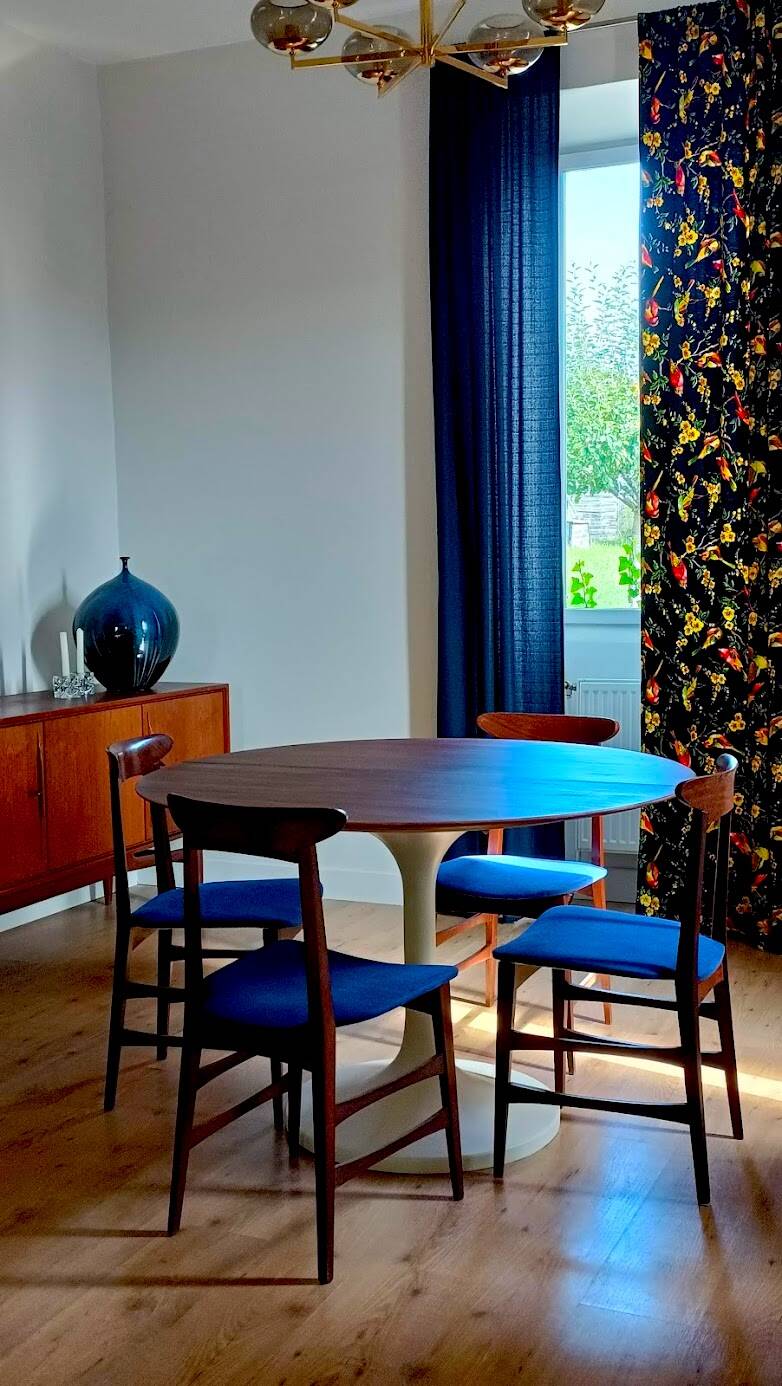 Italian teak chairs from the 1960s in blue.