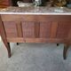 Commode sauteuse en bois de rose plateau en marbre rose