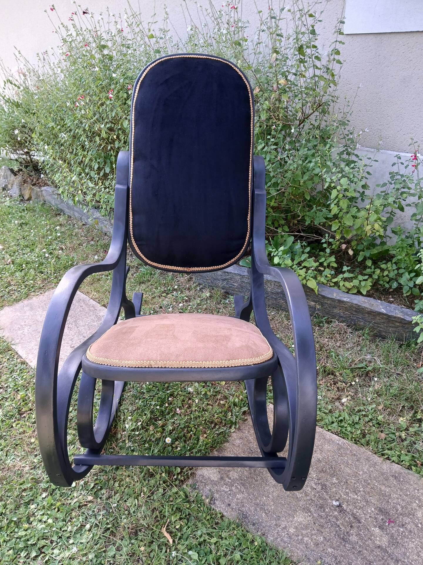 Rocking chair