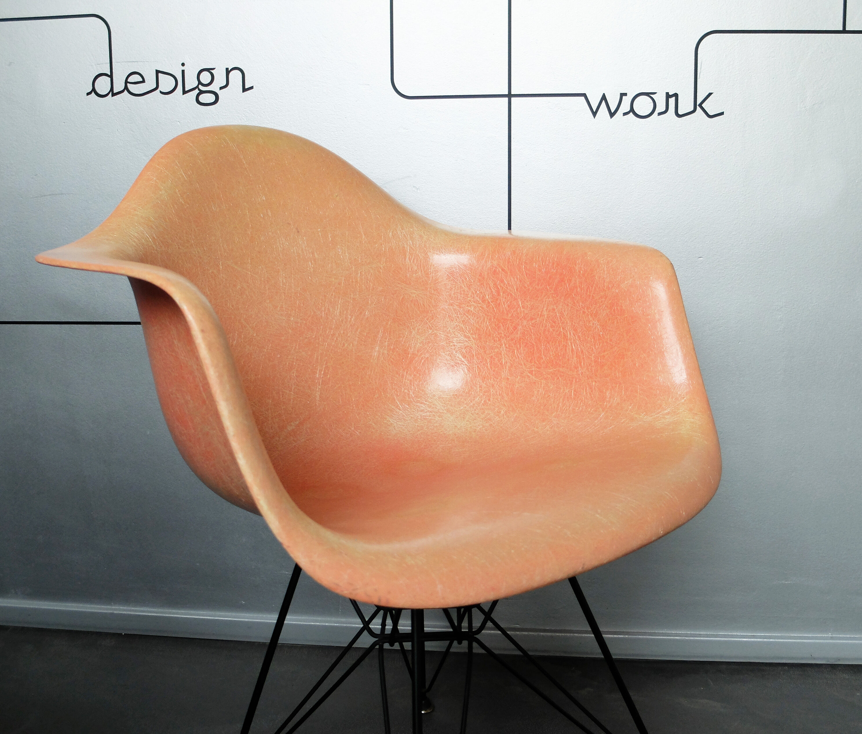 Fauteuil DAR par Charles & Ray Eames pour Zenith Plastics, red ou salmon, 1950