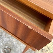 Table de chevet en mélaniné