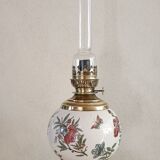 Earthenware oil lamp