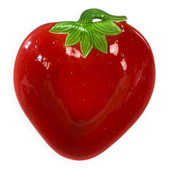 Strawberry cutter