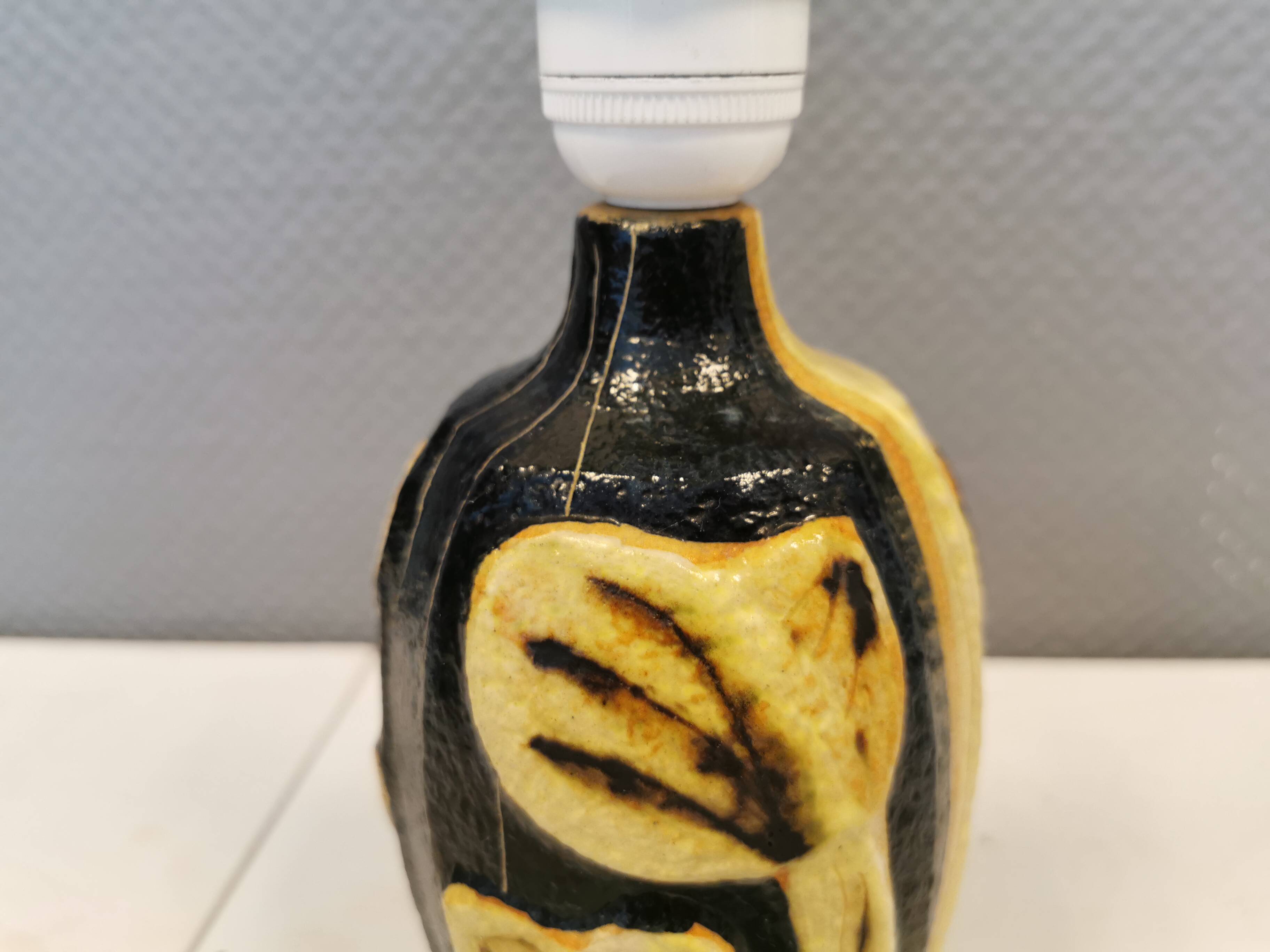 Rare tulip Søholm table lamp in ceramic by Noomi Backhausen 1970s.