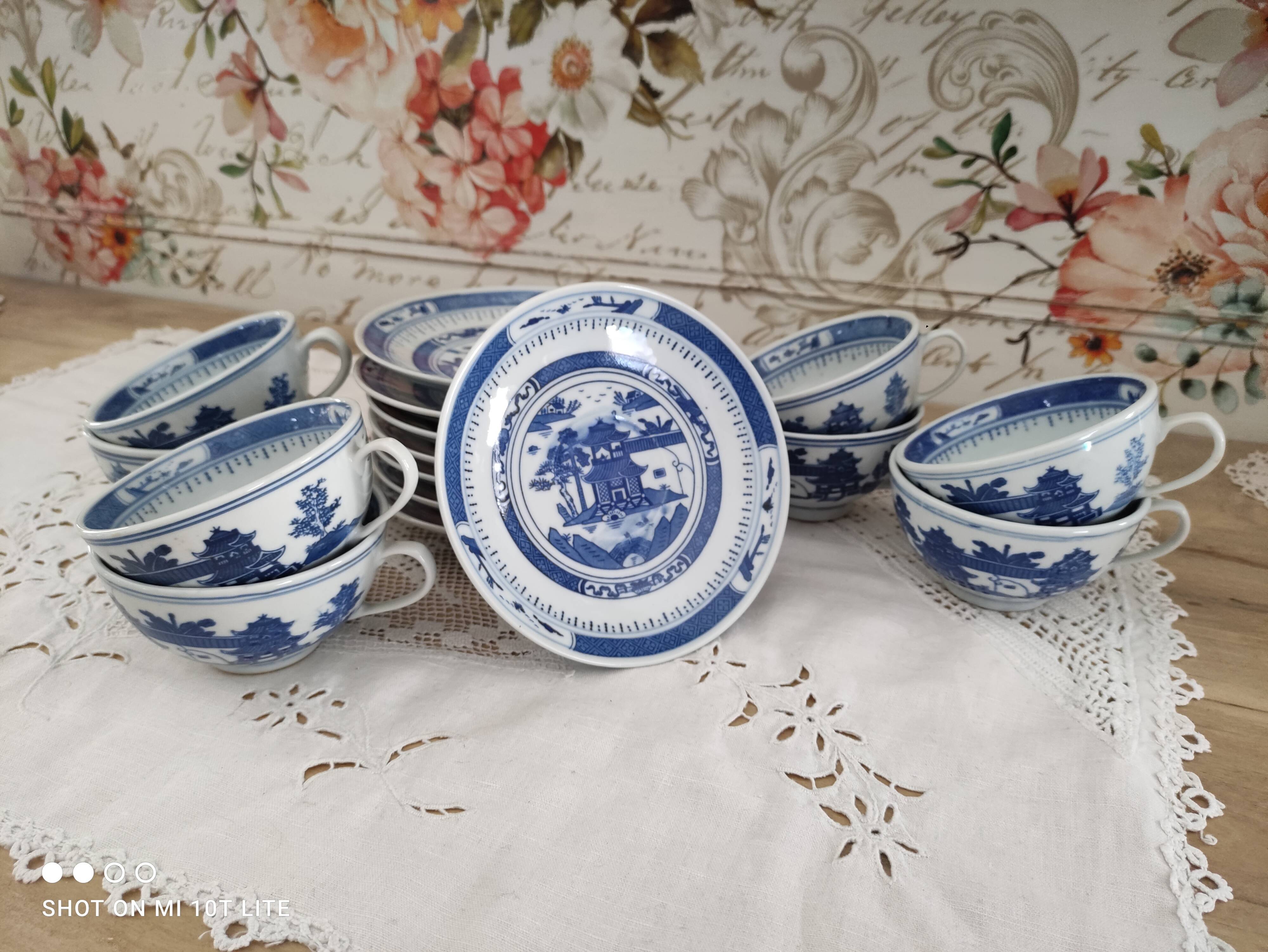 Set of 8 tea cups and sub-cups décor blue Asian landscape