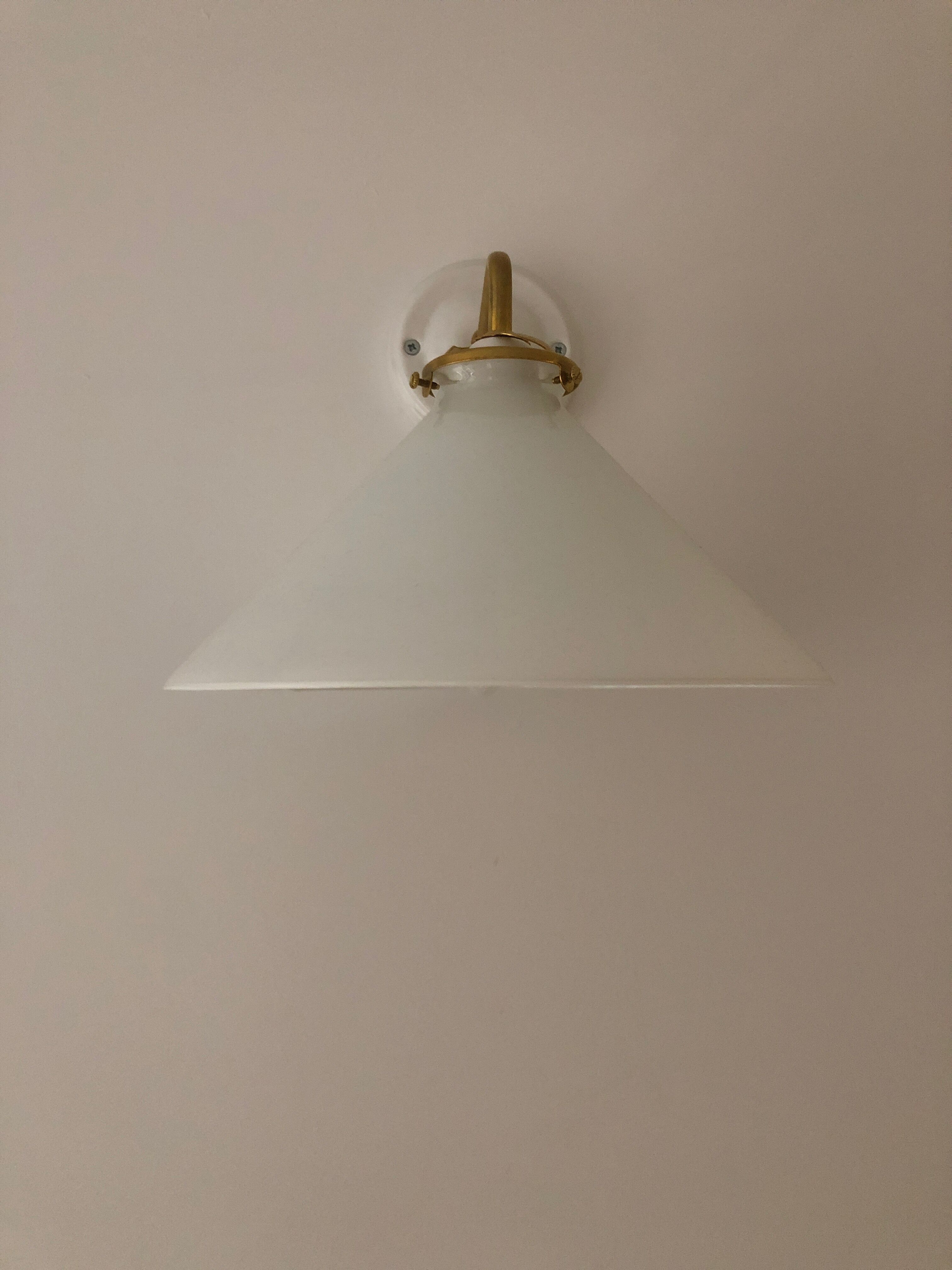 Opal glass wall ight