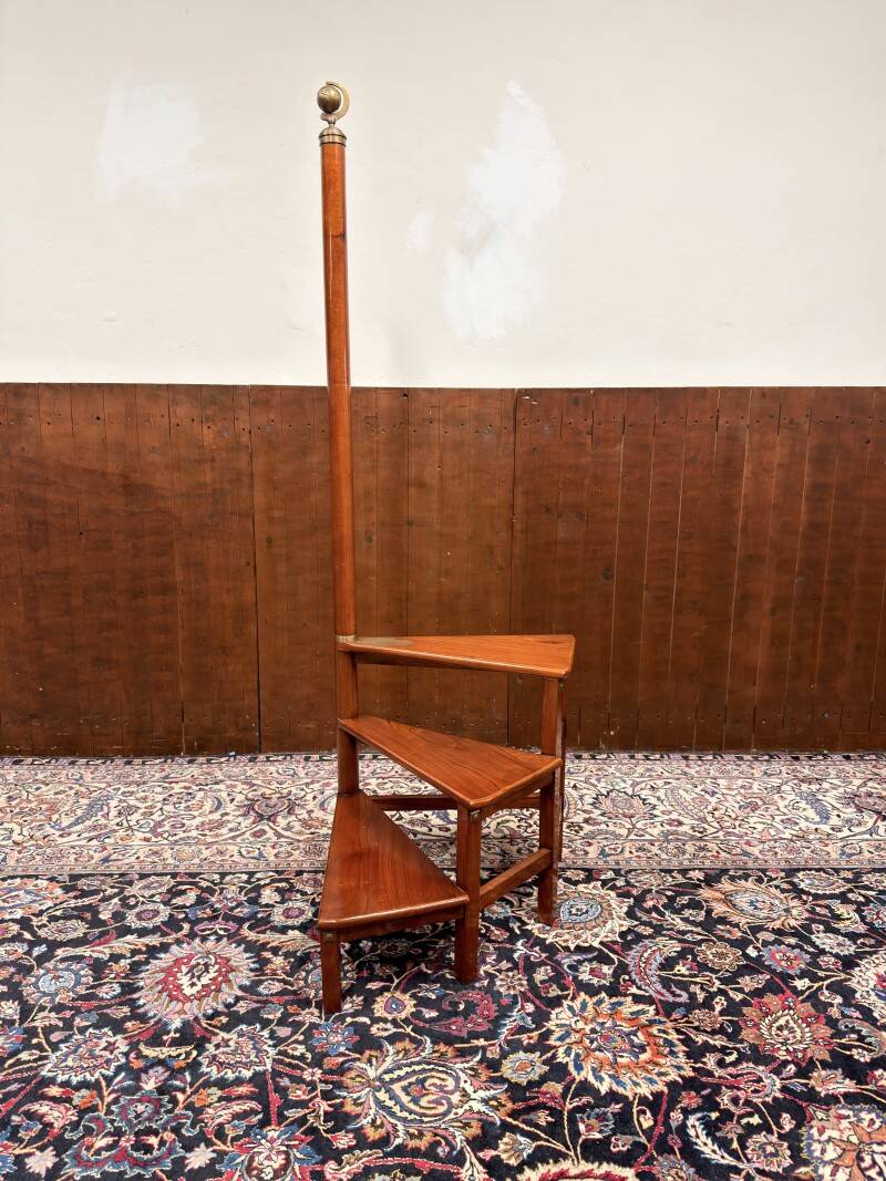 Original Globe Wernicke English Library Staircase