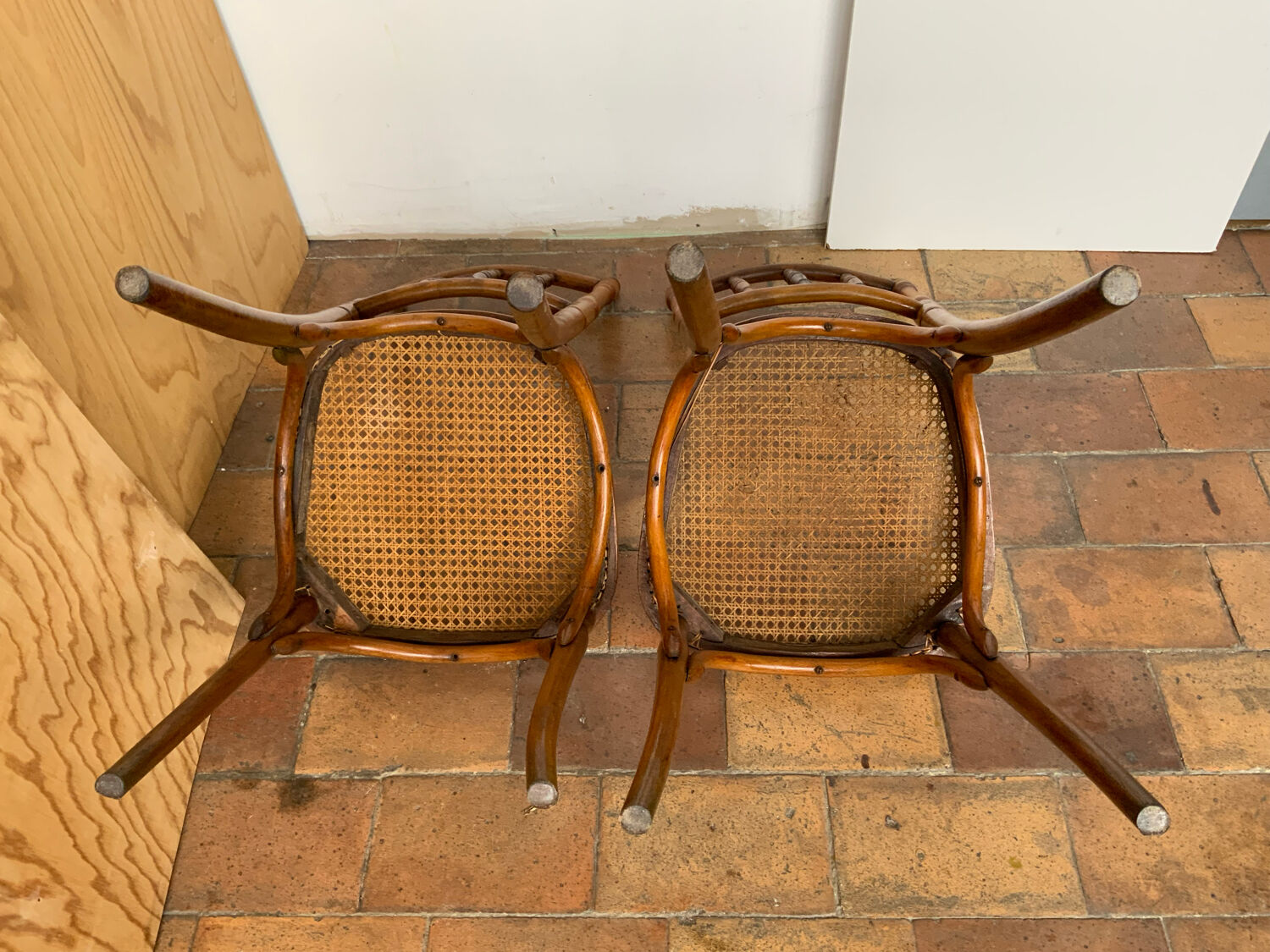 Pair of chairs bistrot