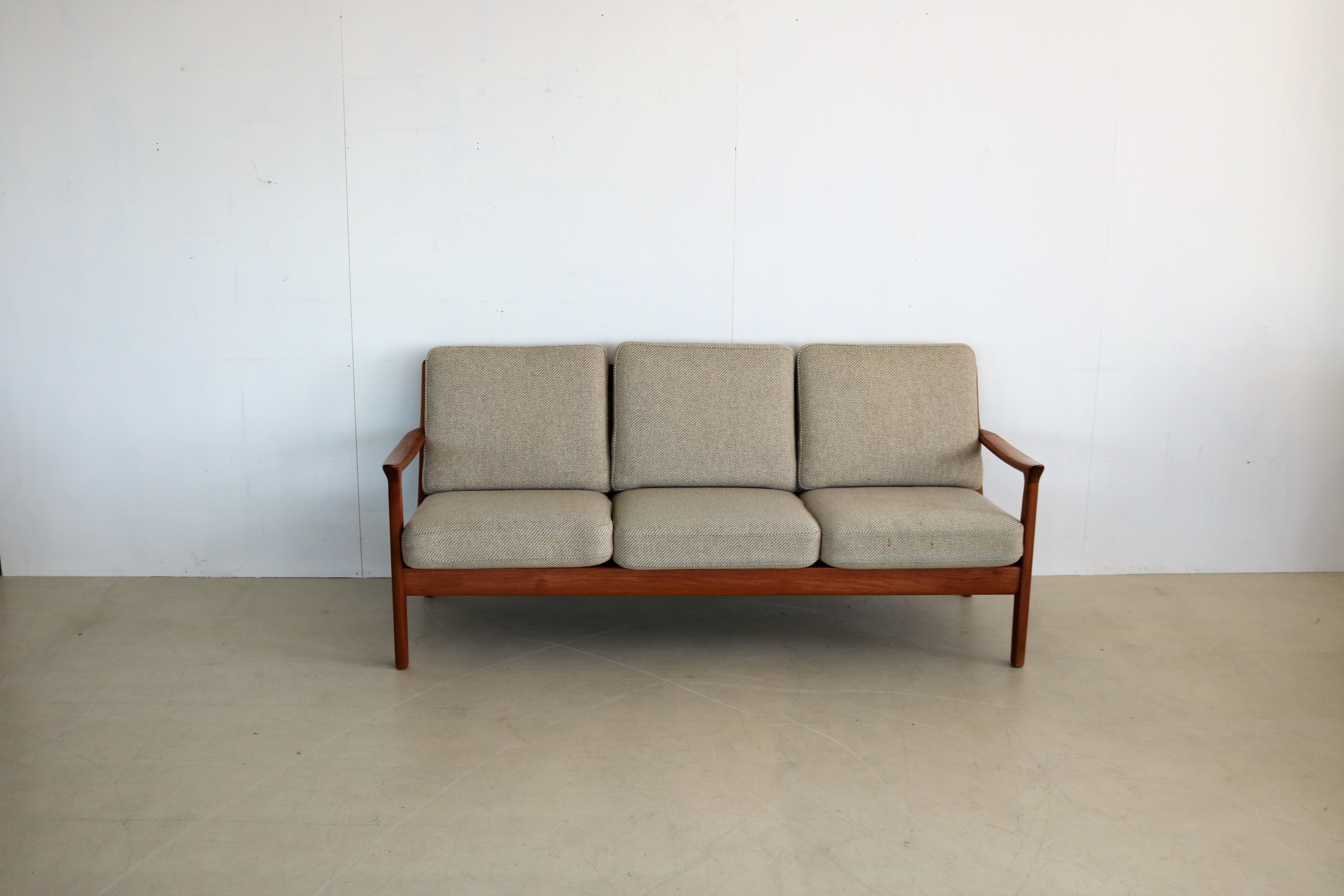 Juul Kristensen for JK Denmark sofa