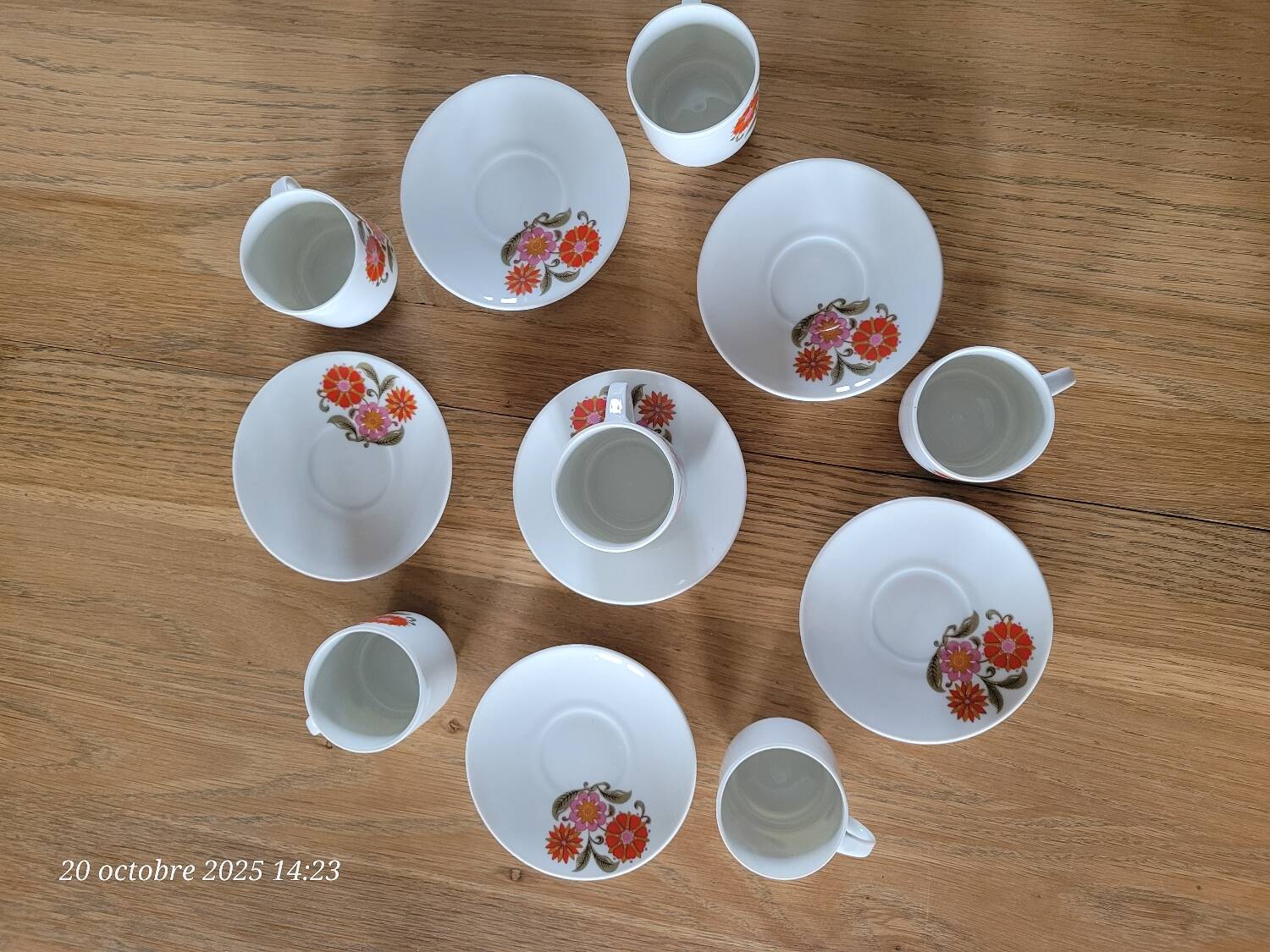 6 ANCAP cups and saucers