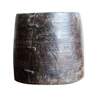 Pot ancien en bois