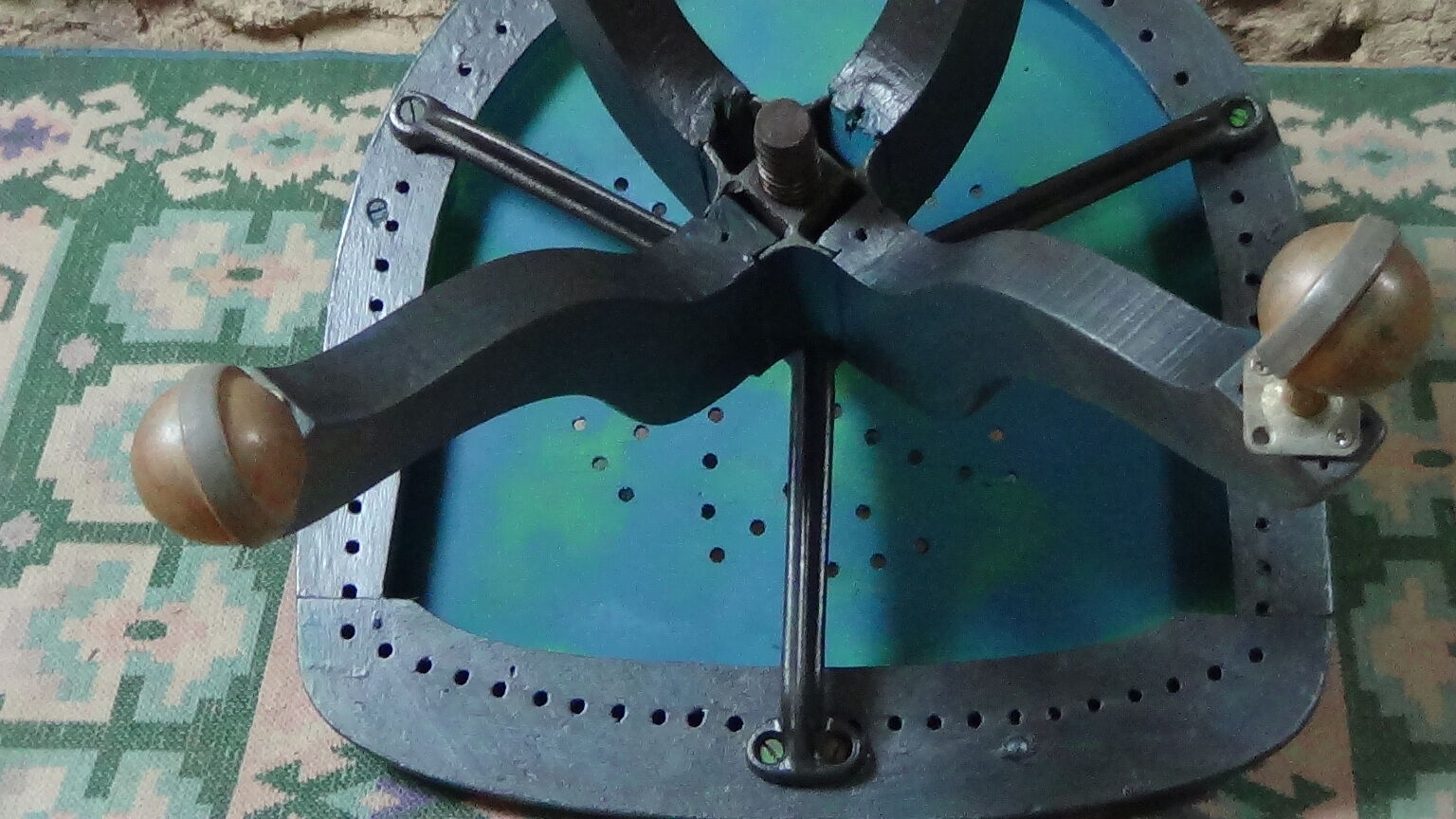 Swivel Office Chair.