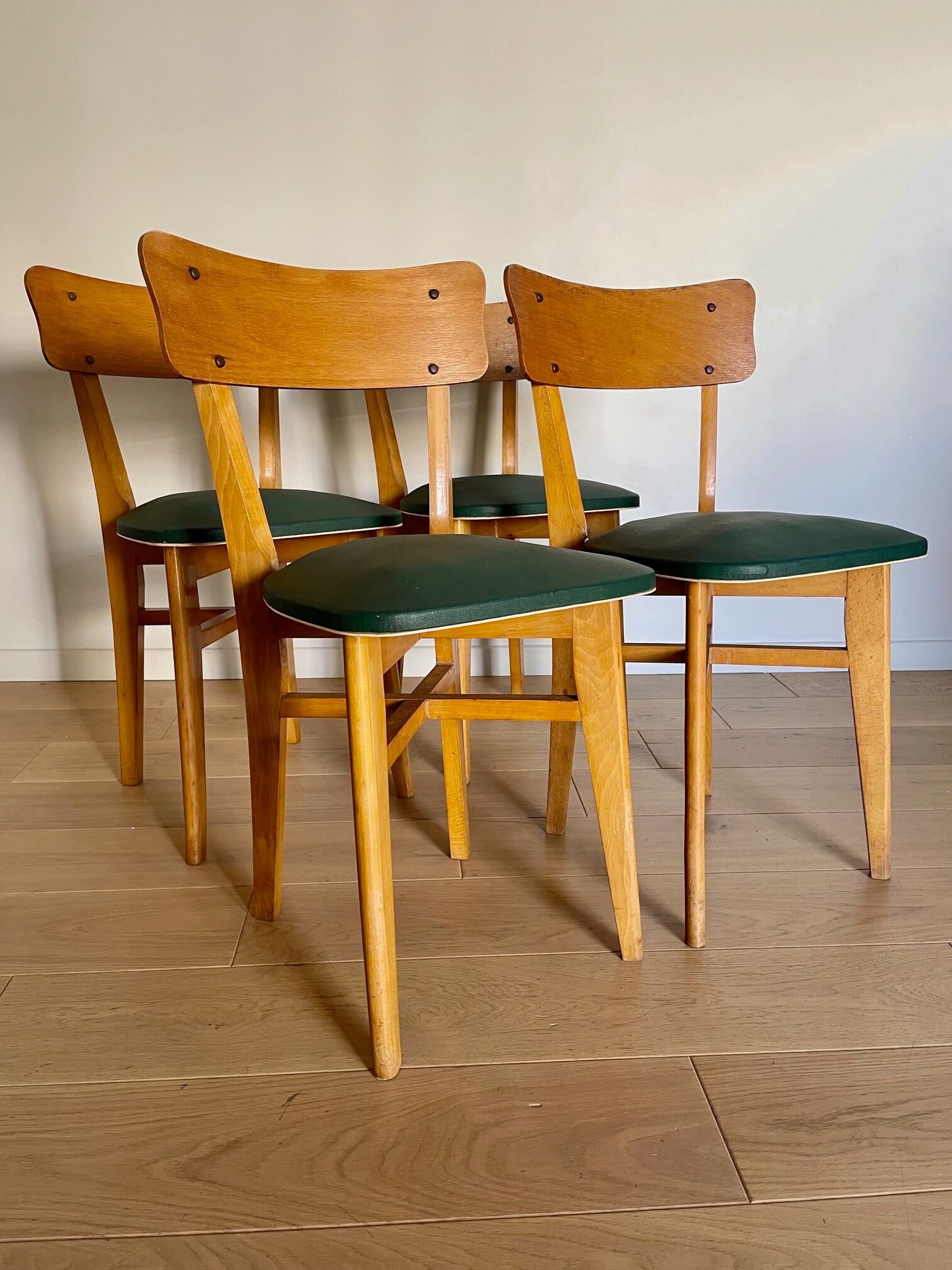 Set of 4 vintage chairs